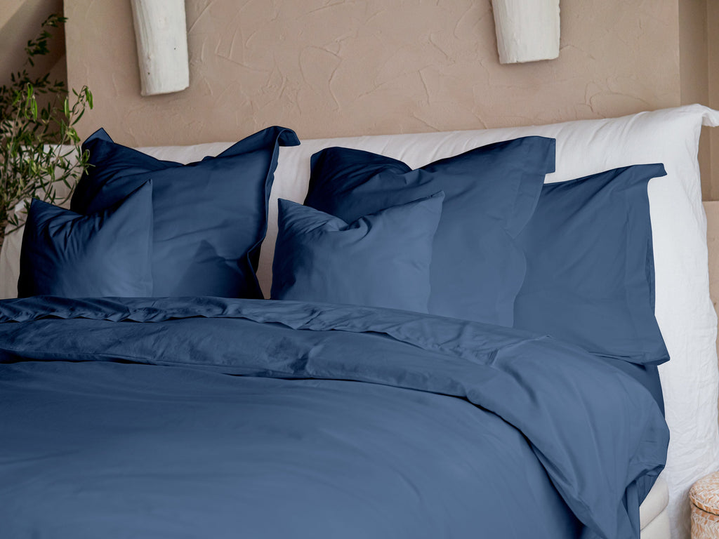 Dejorine - Taie d'oreiller en Percale de Coton - Teinte Ombre de saphir - Couleur Bleu Foncé Denim