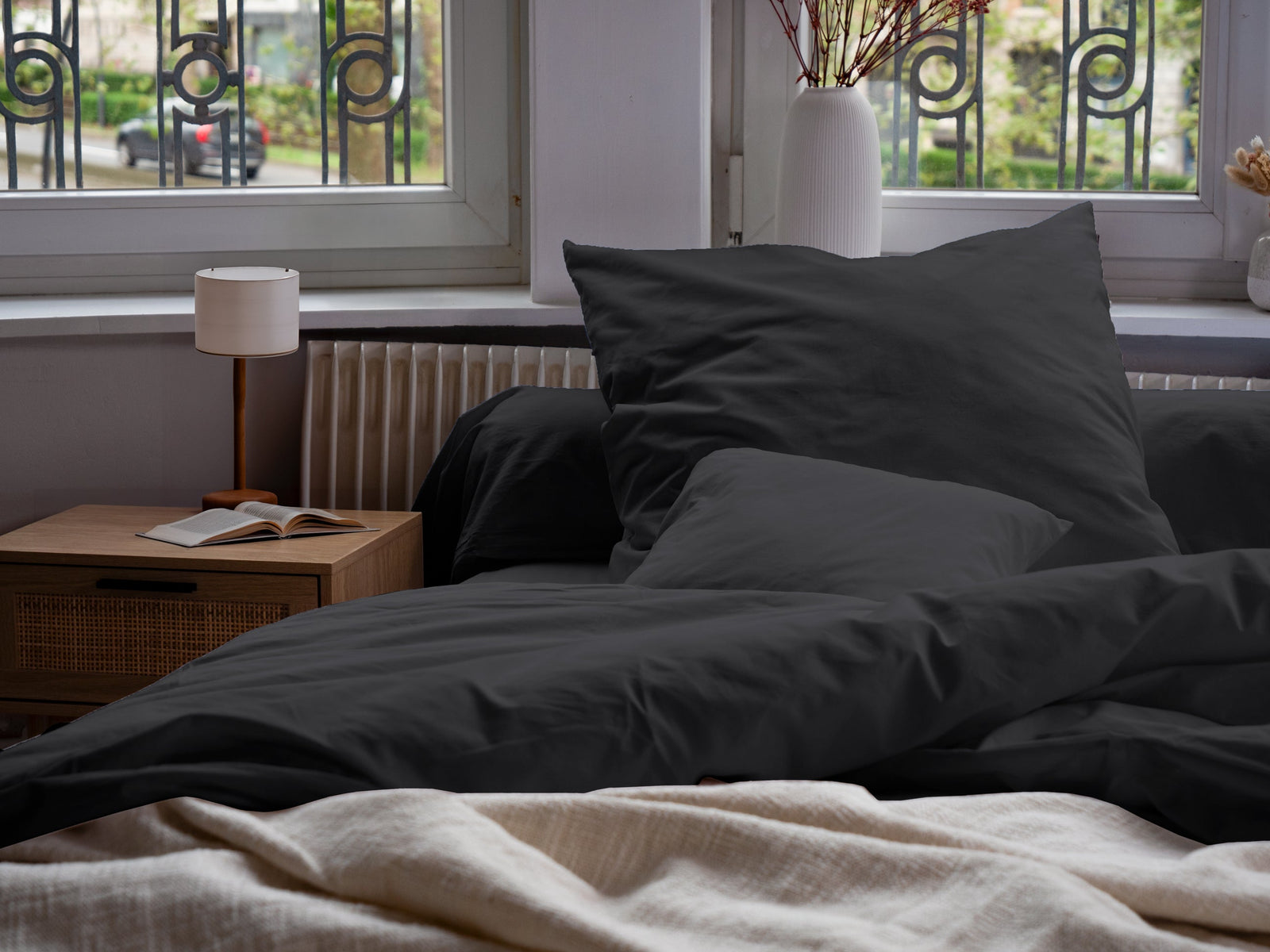 Dejorine - Taie de traversin en Percale de Coton - Teinte Coeur d'ébène - Couleur Gris Anthracite