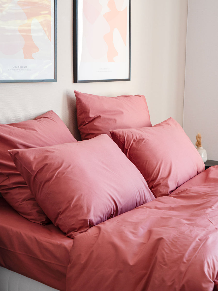 Dejorine - Taie d'oreiller en Percale de Coton - Teinte Grenat d'antan - Couleur Rose Rouge Foncé