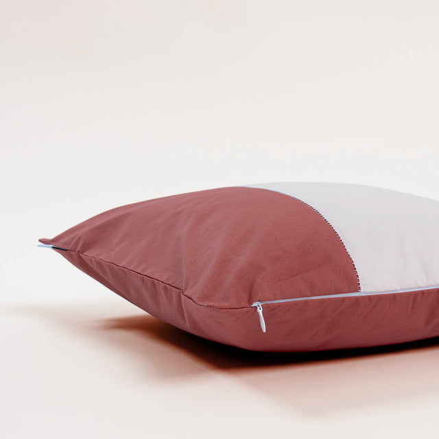 Dejorine - Housse de coussin en Percale de Coton - Couleur Rose poudré et Vieux rose, finition en point flatlock