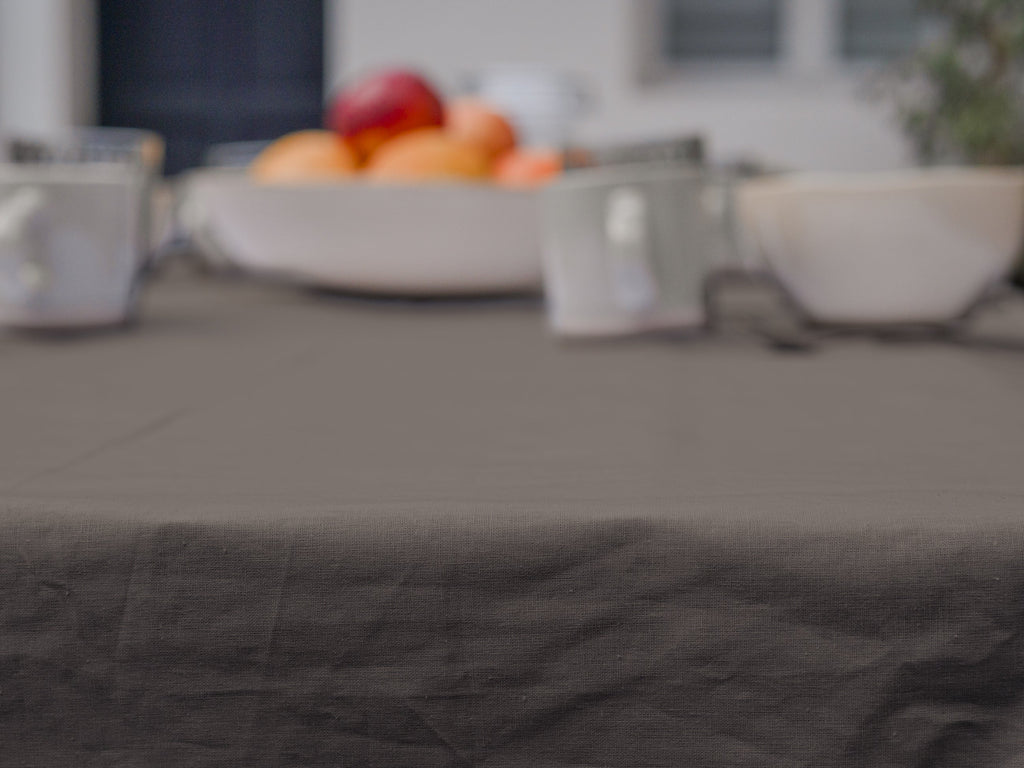 Dejorine - Nappe en Coton - Teinte Écorce de noyer - Couleur Marron Taupe