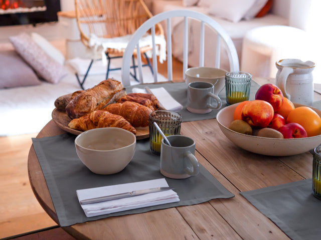 Dejorine - Set de table en Coton - Teinte Reflet d'ardoise - Couleur Gris Souris