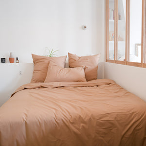 Parure de lit en Percale de Coton - Teinte Terre d'Orient - Couleur Marron Beige Foncé - Made in France - Dejorine